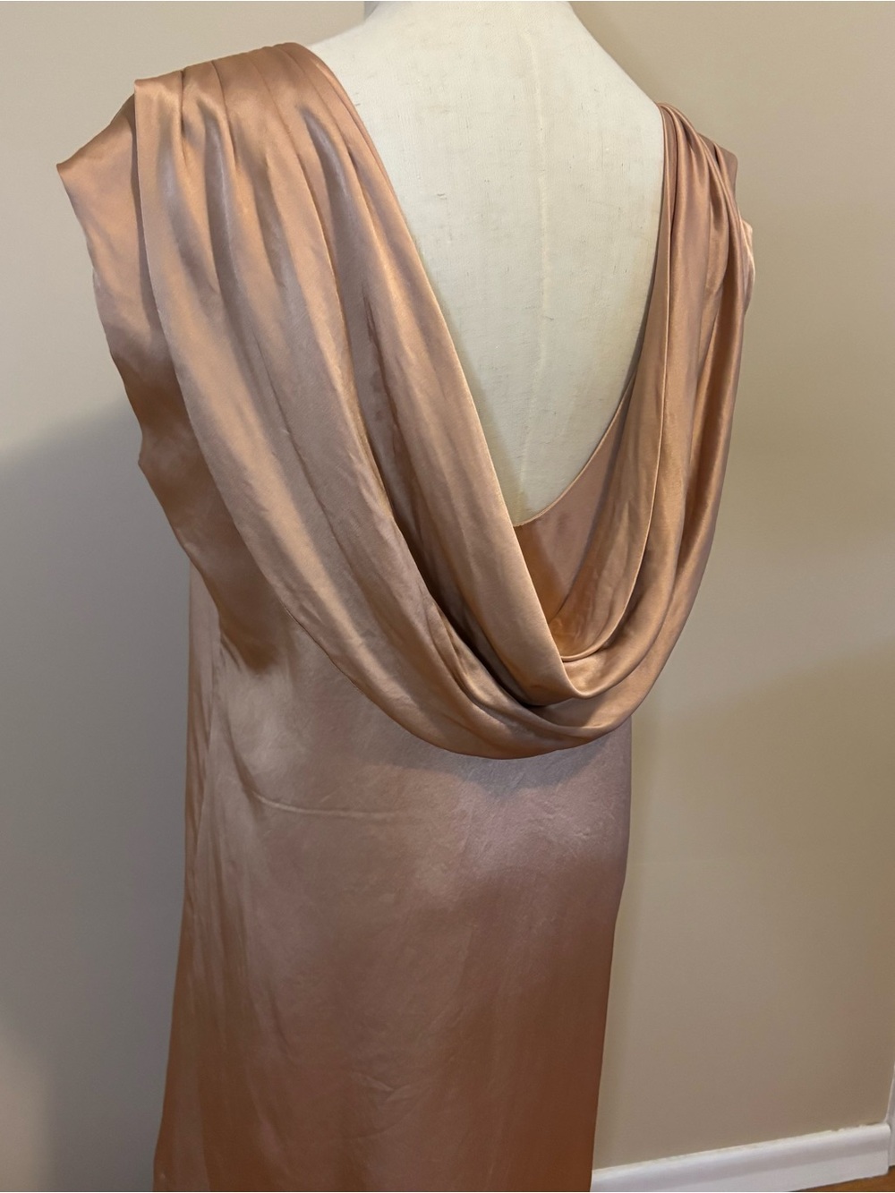 Club Monaco 100% Silk Cowl Back Shift Dress Taupe Champagne Size 4 Style 0020093